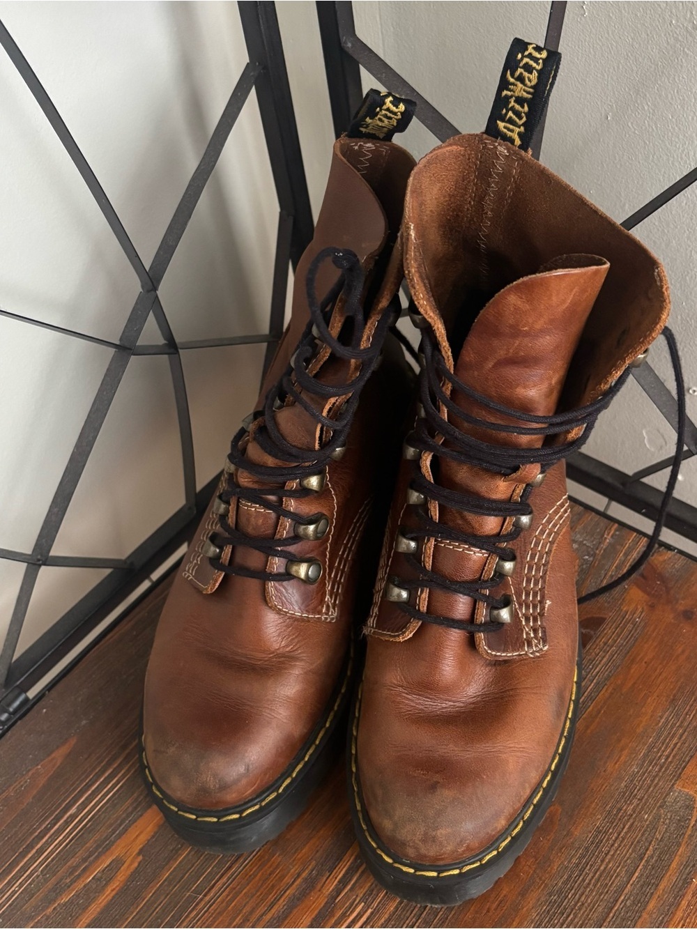 Dr Martens Leona Boots Size 7L - Picture 3 of 6